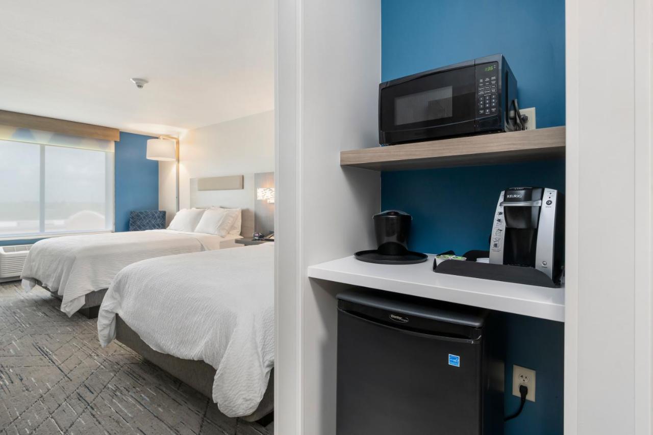 Holiday Inn Express Peru-Lasalle Area By Ihg Exterior photo