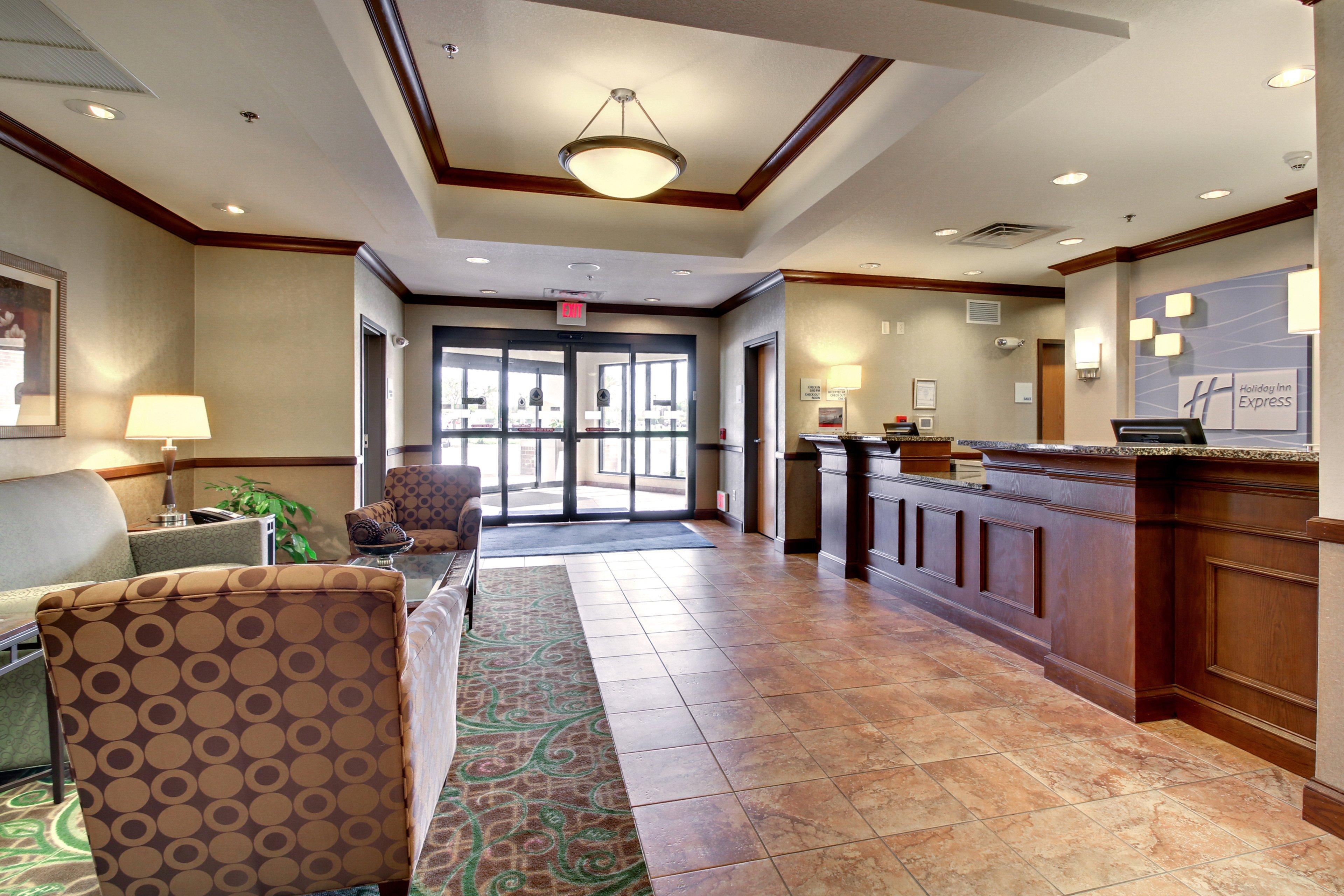 Holiday Inn Express Peru-Lasalle Area By Ihg Exterior photo