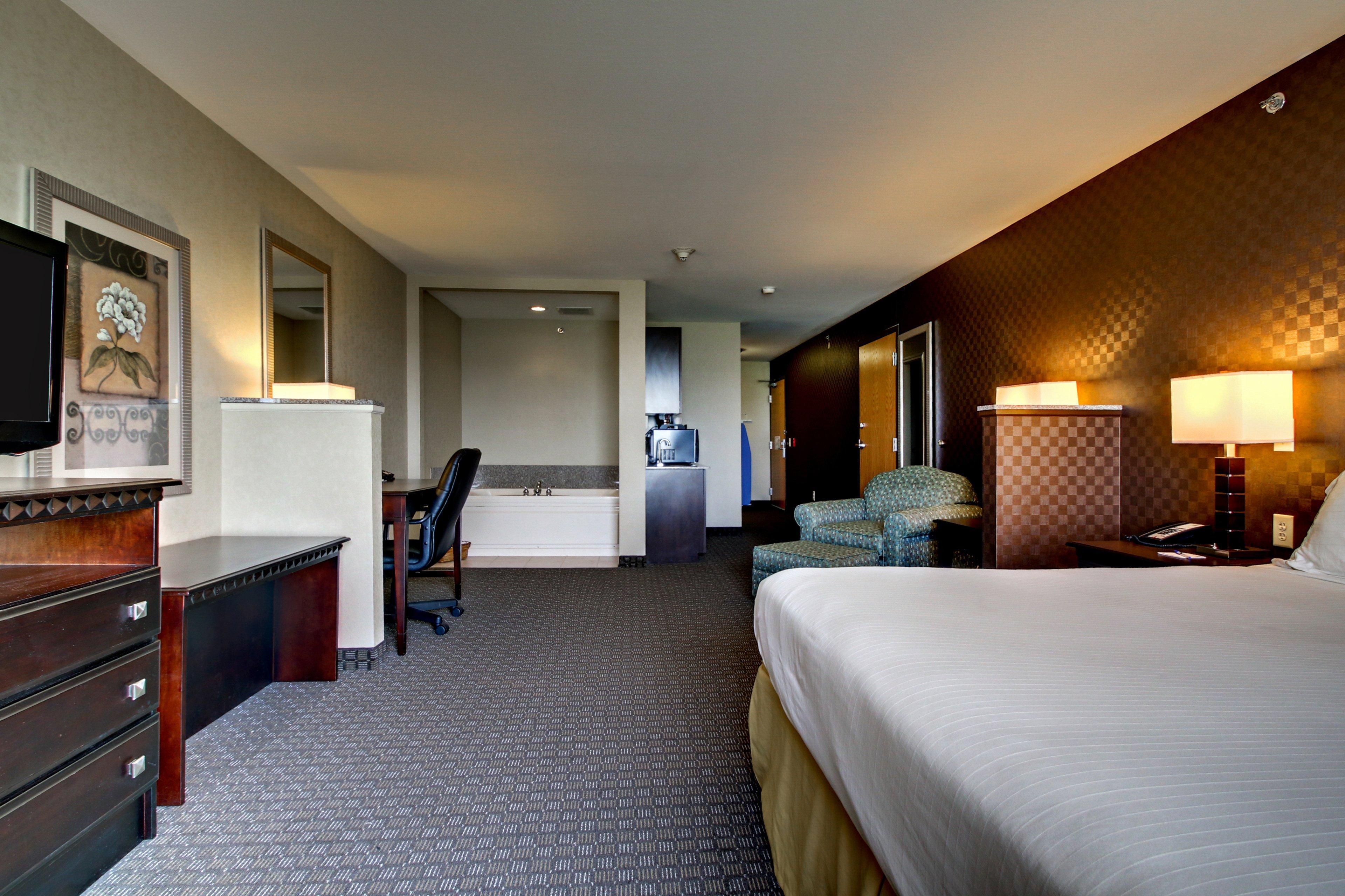 Holiday Inn Express Peru-Lasalle Area By Ihg Exterior photo